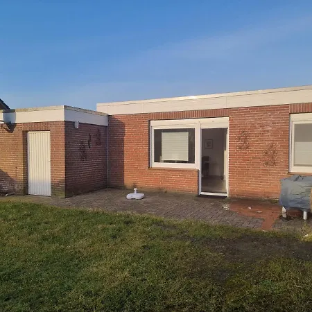 Ferienhaus Wacholderweg بيت للعطل *